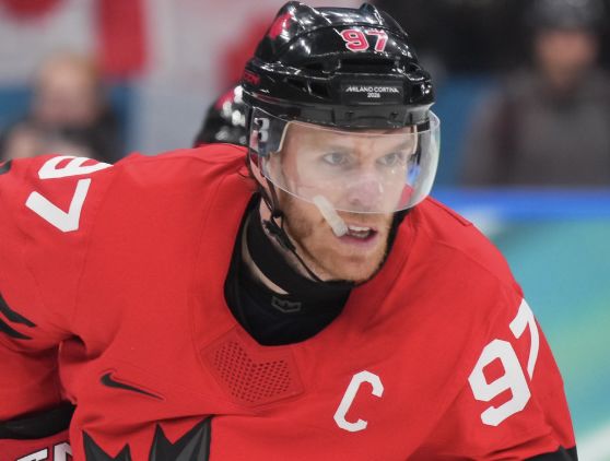 'Shut up on the rest of it': McDavid wins praise for avoiding Canada-USA political spat